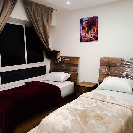 Amazing Appartement Au Centre Ville En Face Hilton & Gare Train De Tgv De Tanger ภายนอก รูปภาพ