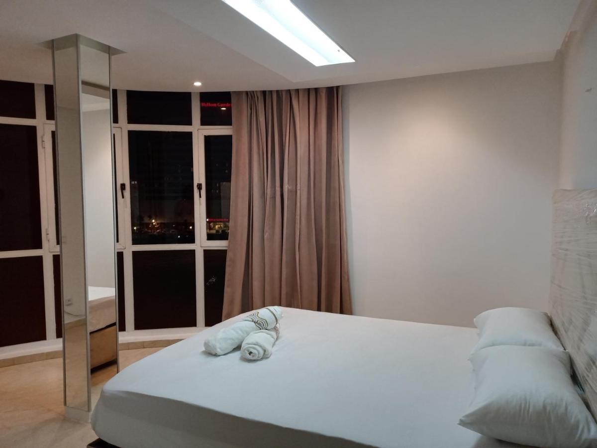 Amazing Appartement Au Centre Ville En Face Hilton & Gare Train De Tgv De Tanger ภายนอก รูปภาพ