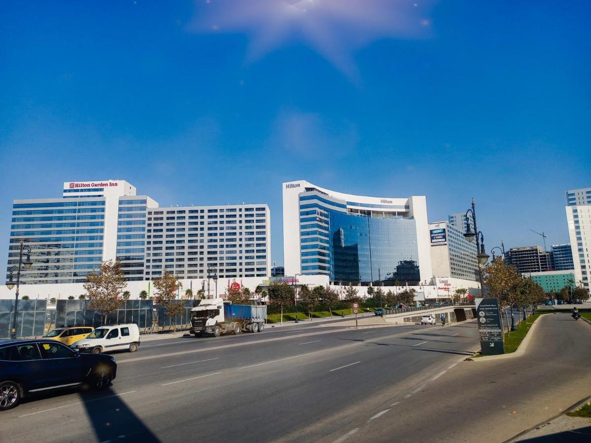 Amazing Appartement Au Centre Ville En Face Hilton & Gare Train De Tgv De Tanger ภายนอก รูปภาพ
